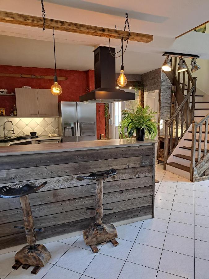 Gite Redrooster Home - 160M2, 4 Ch, 2 Sdb, Fibre, Parking, Sauna, Bain A Remous Theys Exteriör bild