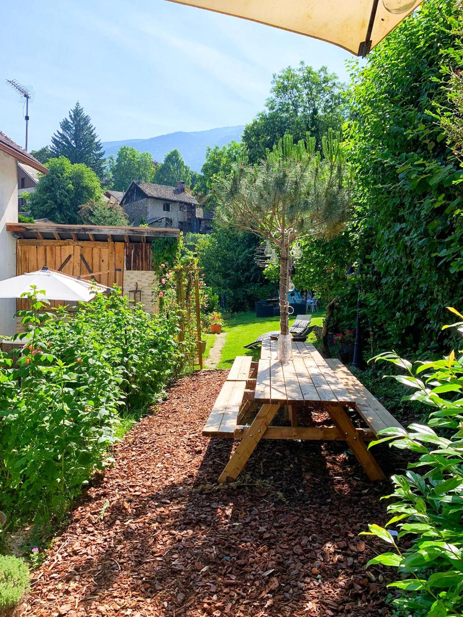 Gite Redrooster Home - 160M2, 4 Ch, 2 Sdb, Fibre, Parking, Sauna, Bain A Remous Theys Exteriör bild